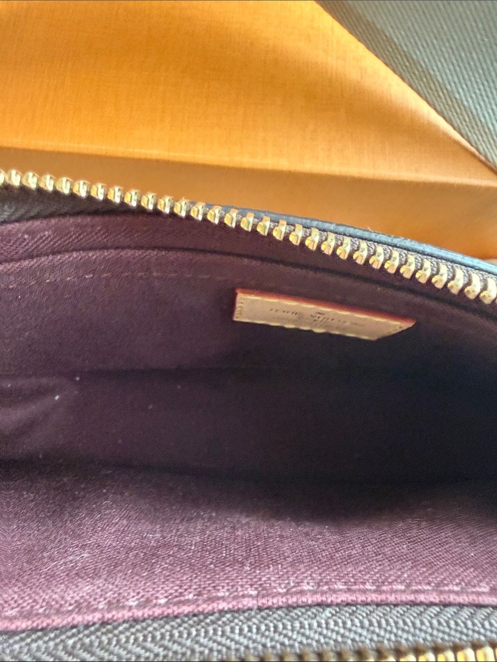 Louis Vuitton Monogram Canvas Brown Crossbody with Natural Vachetta Trim - Picture 9 of 16